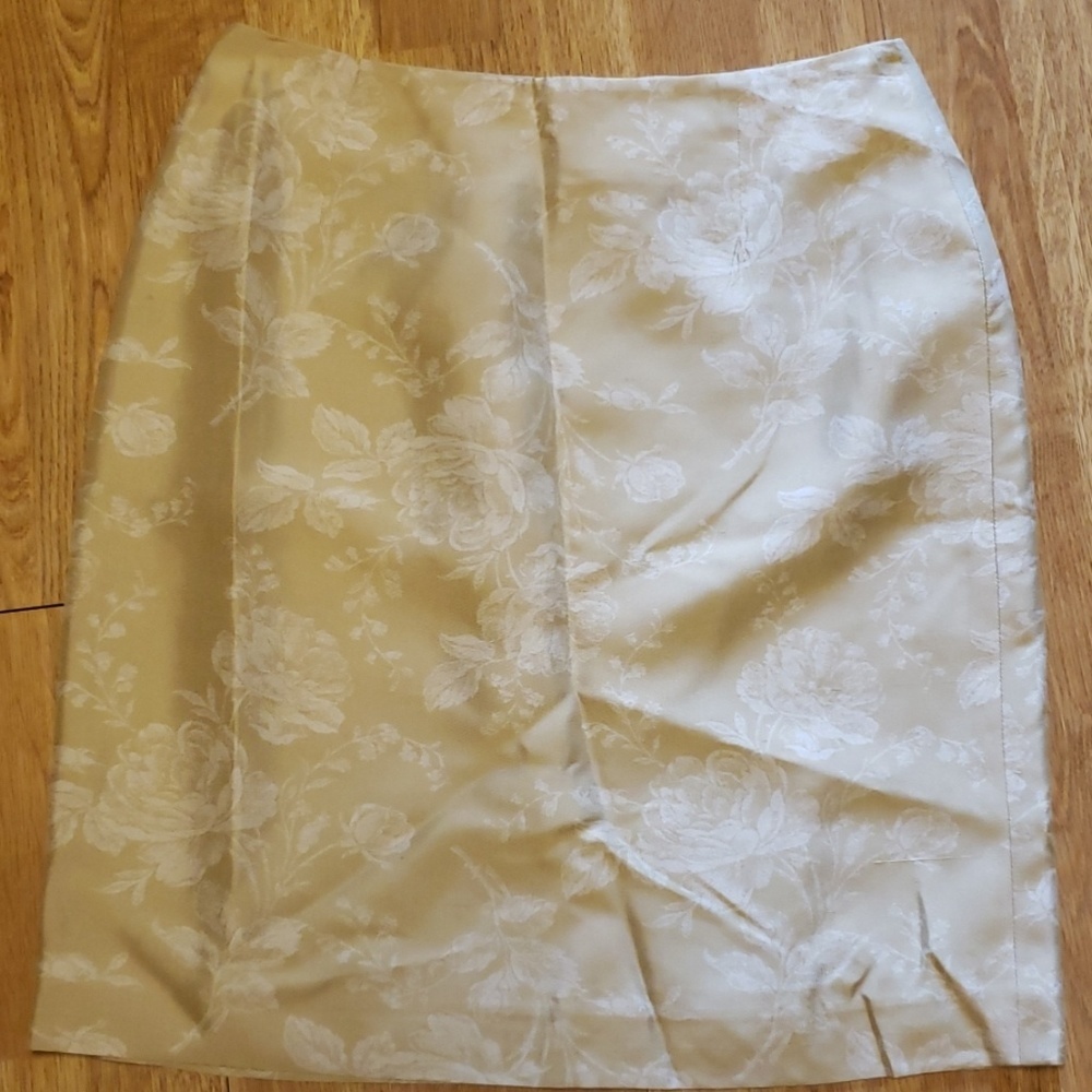 Ann Taylor two-tone cream floral silk skirt sz 4
